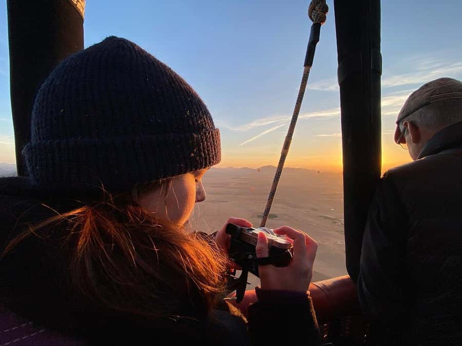 Marrakech: Hot Air Balloon Ride with Breakfast & Transfer - Tea, biscuits, and a Berber breakfast setting