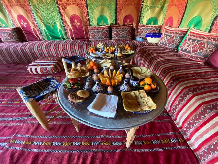 Marrakech: Hot Air Balloon Ride with Traditional Breakfast - Tea, pastries, and the balloon taking shape