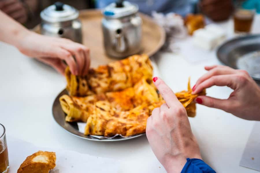 Marrakech: Jemma El Fnaa Food Tour with Dinner - Group size, private options, and the guide’s role