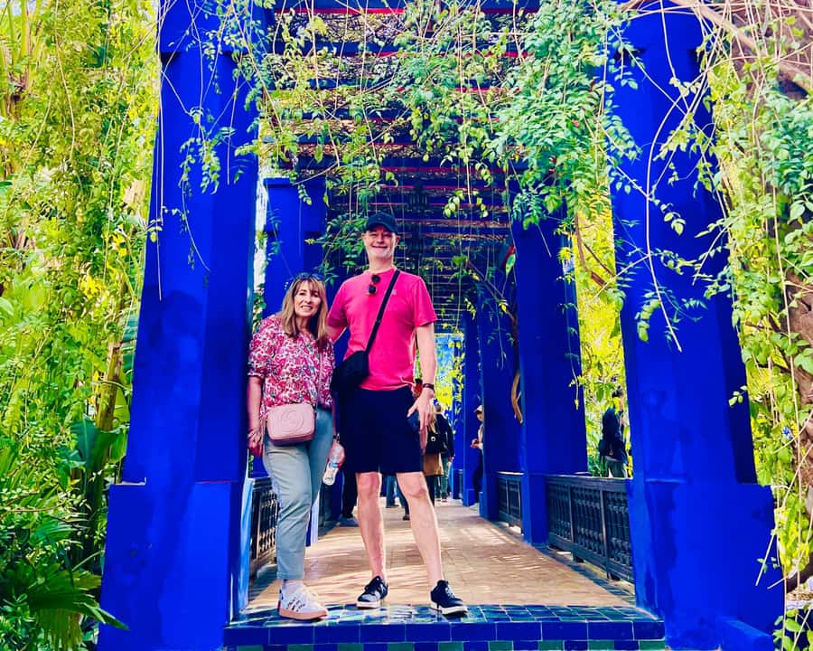 Marrakech: Majorelle & Menara Garden Tour and Carriage Ride - Majorelle Garden: the colorful centerpiece
