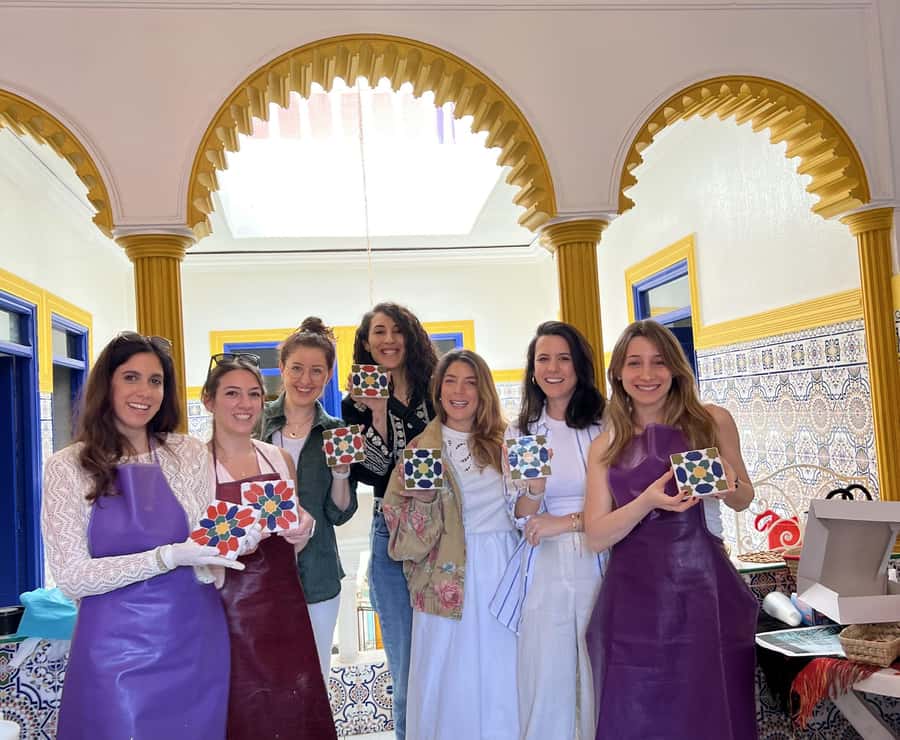 Marrakech: Make Your Own Moroccan Zellige Mosaic Masterpiece - Finishing a tile you can actually pack