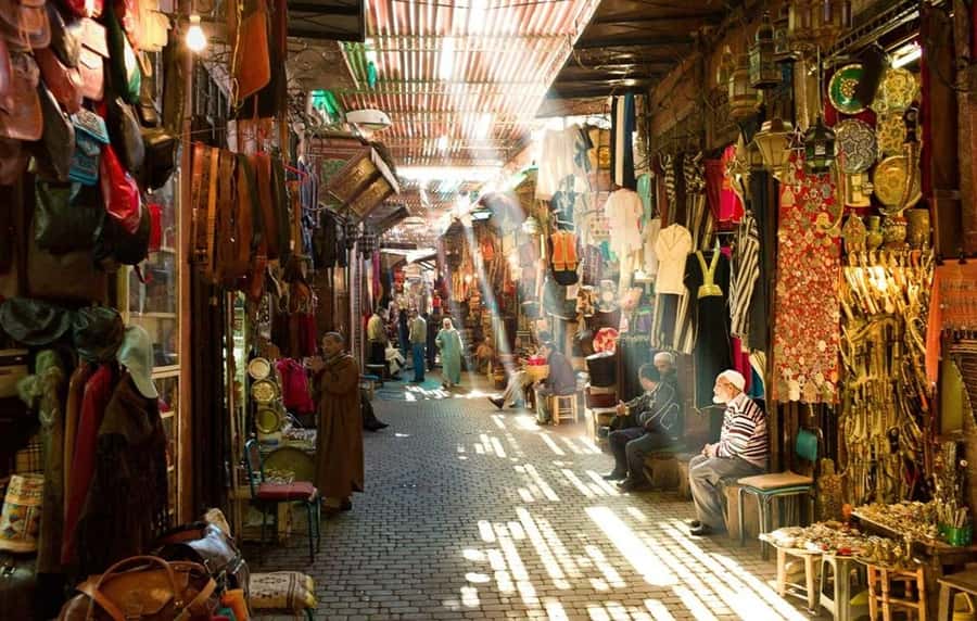 Marrakech: Medina and Souks Walking Tour - Through food stalls and old bakeries