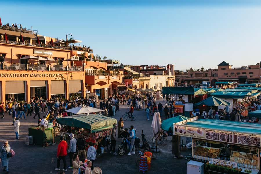 Marrakech: Medina by Night Walking Tour with Moroccan Tea - Food, olives, and dried fruit along the way