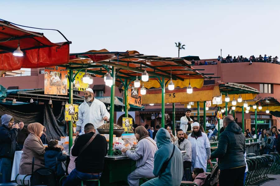 Marrakech: Medina by Night Walking Tour with Moroccan Tea - Who will enjoy this night walk
