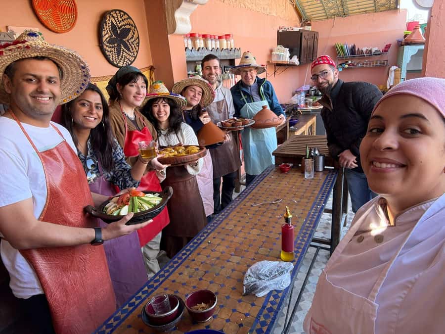 Marrakech: Moroccan Cooking Class with a Local Family - The spice lesson comes before the chopping