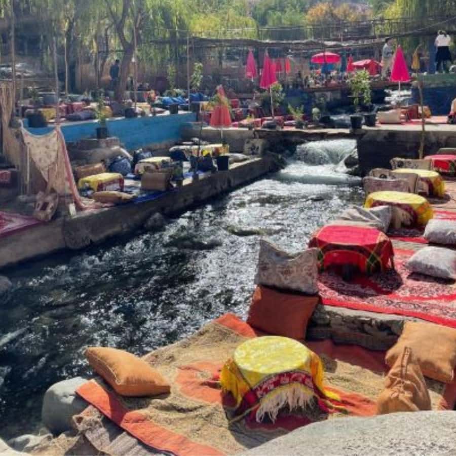 Marrakech: Ourika Valley & Waterfalls Guided Tour with Lunch - Entering Ourika Valley and reaching Setti Fatma
