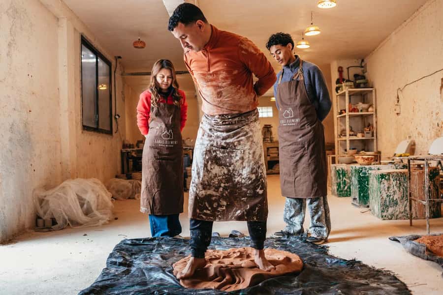 Marrakech: Pottery Workshop - Seeing the clay before you shape it