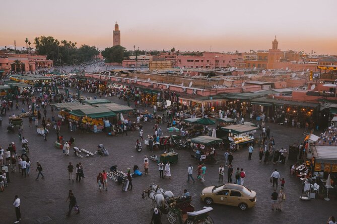 Marrakech: Private Souk Tour & Traditional Workshops - Walking through the Medina of Marrakesh