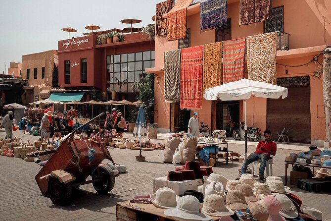 Marrakech: Private Souk Tour & Traditional Workshops - Souk des Dyeuriers and the color of the market