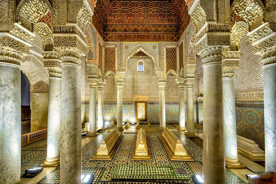 Marrakech: Saadian Tombs, Bahia Palace, Medina and Souk Tour - Key points at a glance