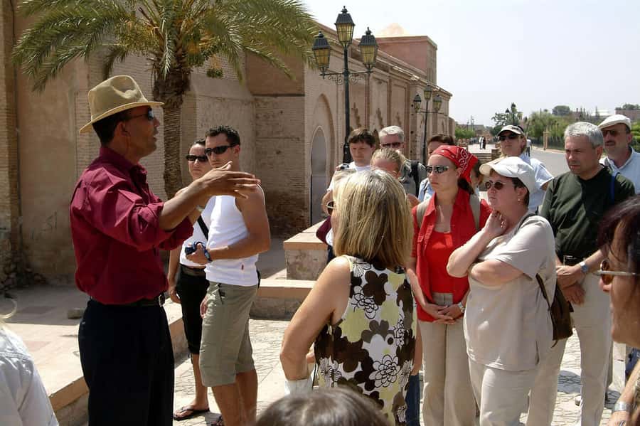 Marrakech: Saadian Tombs, Bahia Palace, Medina and Souk Tour - Starting beside Koutoubia Mosque