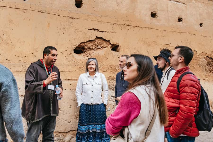 Marrakech: Saadian Tombs & Bahia Palace, Medina Guided Tour - The Saadian Tombs and the Famous Queue