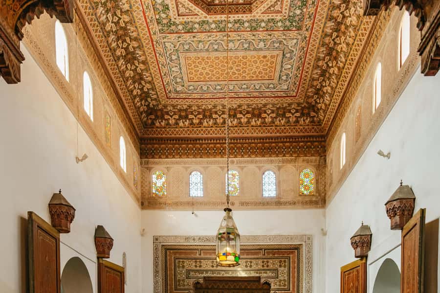 Marrakech: Saadian Tombs & Bahia Palace, Medina Guided Tour - Mellah: A Short Stop with Useful Context