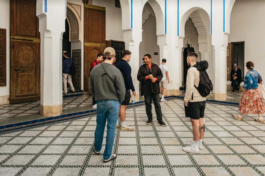 Marrakech: Saadian Tombs & Bahia Palace, Medina Guided Tour - The Guides Make the Difference