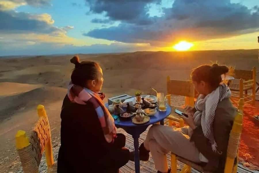 Marrakech: Sunrise Desert Tour with Camel Ride and Breakfast - Sunrise photographs and the quiet desert