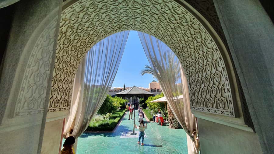 Marrakech: Tailor-Made City Tour With Your Own Private Guide - Why a private Medina walk makes sense