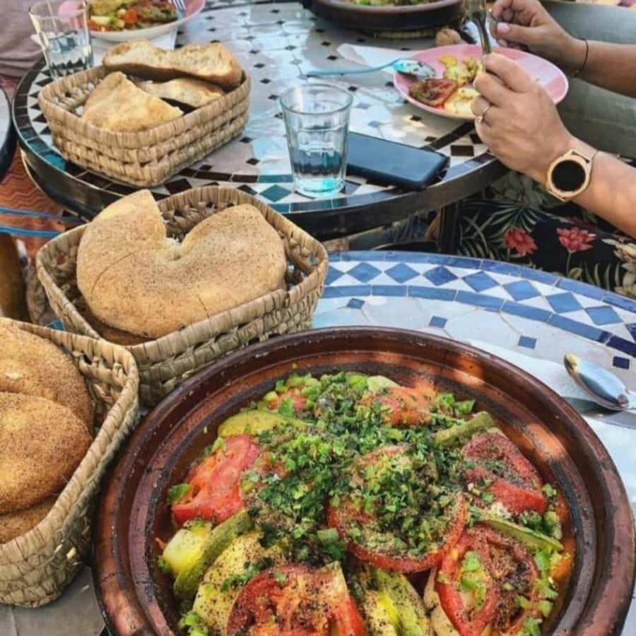 Marrakech: Tedli Summit Atlas Mountains Day Hike & Lunch - Reaching the 2,600-meter summit