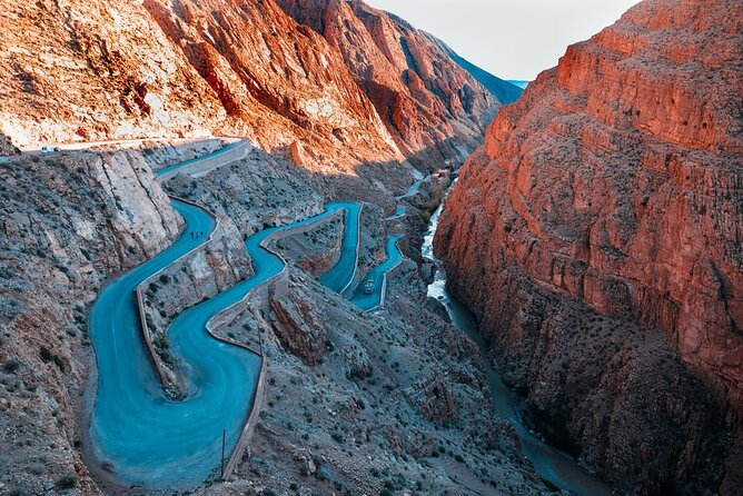 Marrakech to Merzouga 3 days Desert Tour - Guides, drivers, and the private-tour advantage