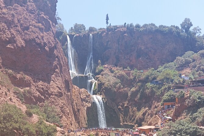 Marrakech to Ouzoud Waterfalls Day Tour - Arriving at Cascades d’Ouzoud