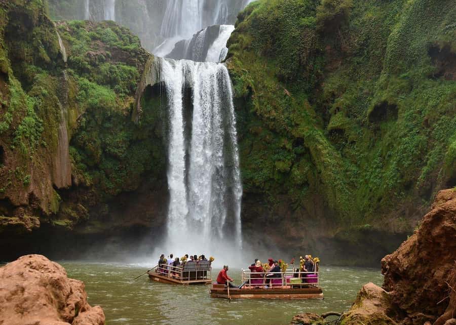 Marrakech to Ouzoud waterfalls day tour - Guide & boat ride - Meeting the Barbary apes