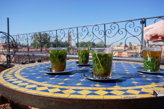 Marrakech Tour: Tajine Cookery Class Experience - A relaxed lunch in the courtyard or on the roof