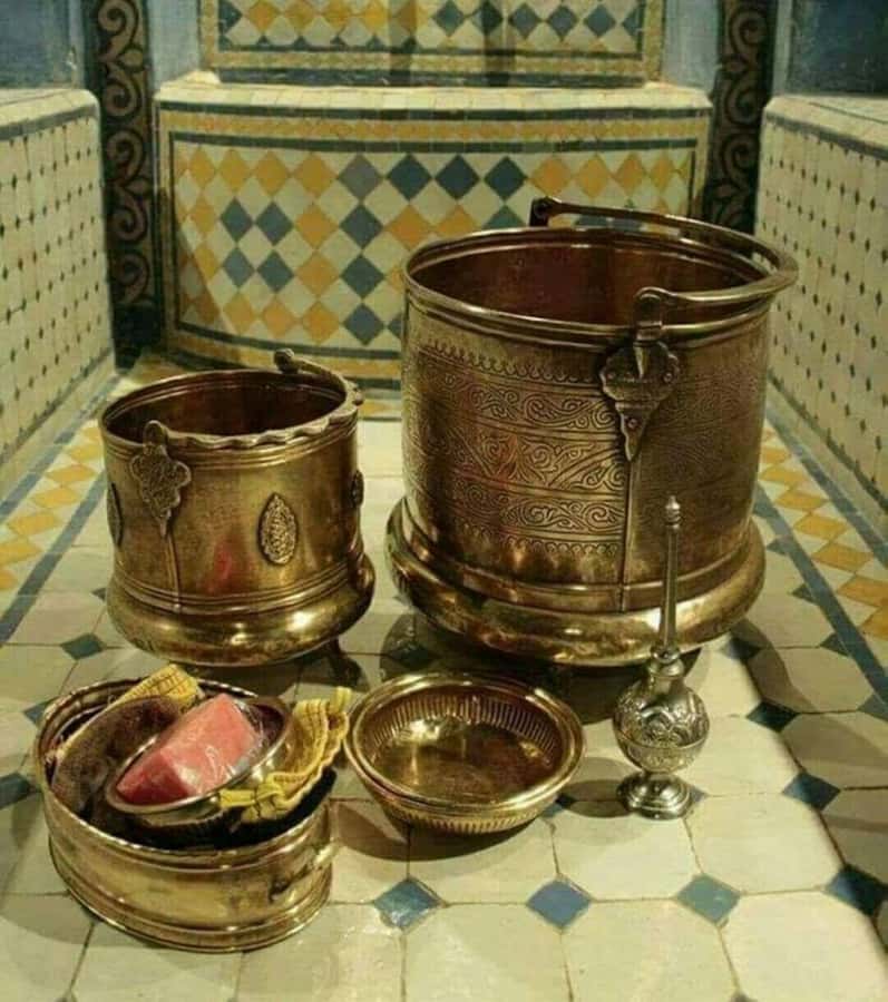 Marrakech: Traditional Hammam & Massage & Hotel Transfer - Language, access, and practical details