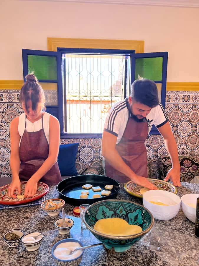 Marrakech: Traditional Moroccan Crepes & Bread Cooking Class - Key things to know before booking