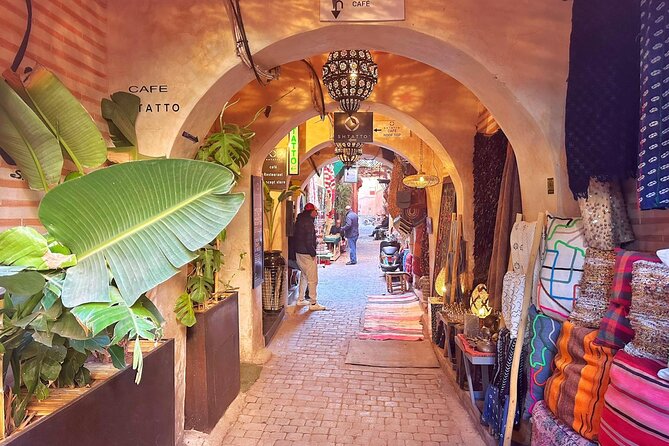 Marrakech Vibrant Souks: A private tour - Following Souk Semmarine into the Medina