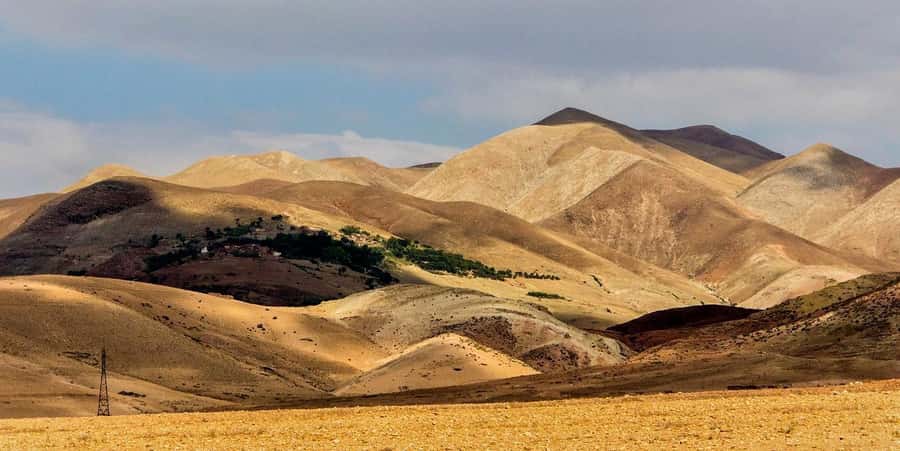 Marrakesh: Desert & Mountain Tour with Camel Ride & Lunch - The camel ride in rocky Agafay