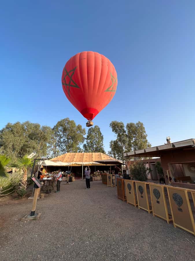 Marrakesh: Early Morning 40-Minute Balloon Flight - Choosing the balloon or the chase team