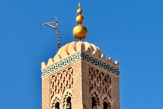 Marrakesh Medina guided Tour - Ben Youssef Madrasa and Moroccan craftsmanship