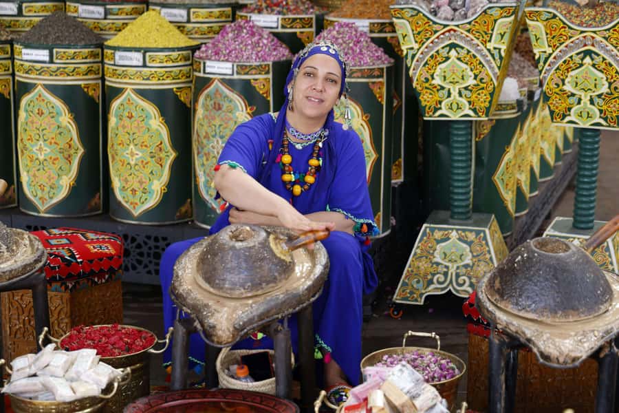 Marrakesh: Ourika Waterfalls, Atlas Mountains, Guide + Lunch - A Berber house visit with bread and mint tea