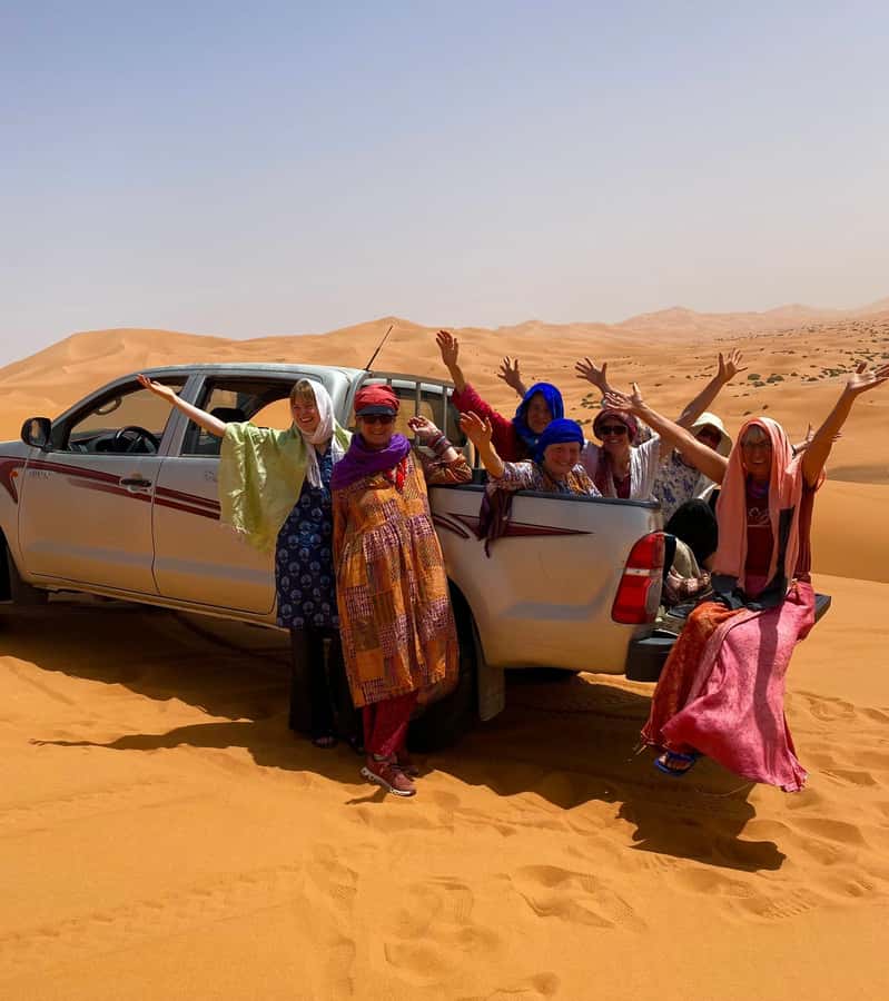 Merzouga: Overnight Stay in Luxury Desert Tent with Dinner - The guides and the level of service