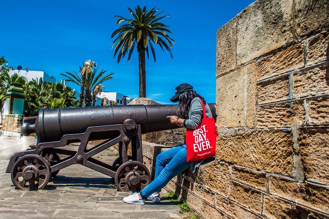 Morning Casablanca: The Medina and Beyond Cultural Walking Tour - Fresh bread and Pâtisserie Bennis