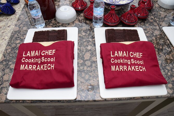 Moroccan Cooking Workshop LAMAI CHEF - Pancakes, honey, almonds, and the final meal
