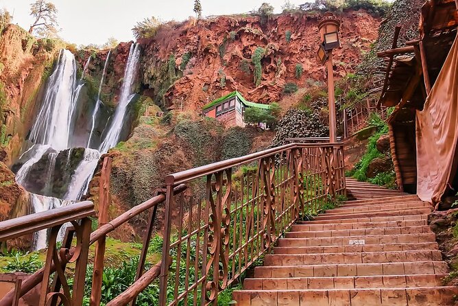 Ouzoud Waterfalls Group Tour - Cascadas De Ouzoud - Ouzoud trips - Walking through olive groves at about 11:00 AM