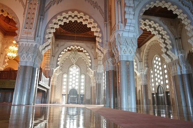 Private Guided Tour of Casablanca Including Mosque Entrance - Notre Dame of Lourdes and Casablanca’s religious mix