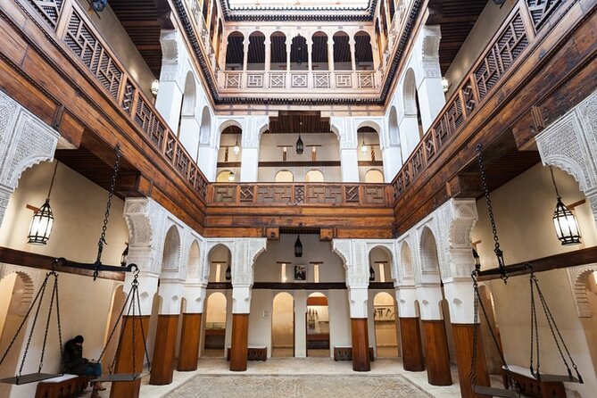 Private Guided Walking Tour in Fez Medina - Bou Inania Medersa and Marinid design