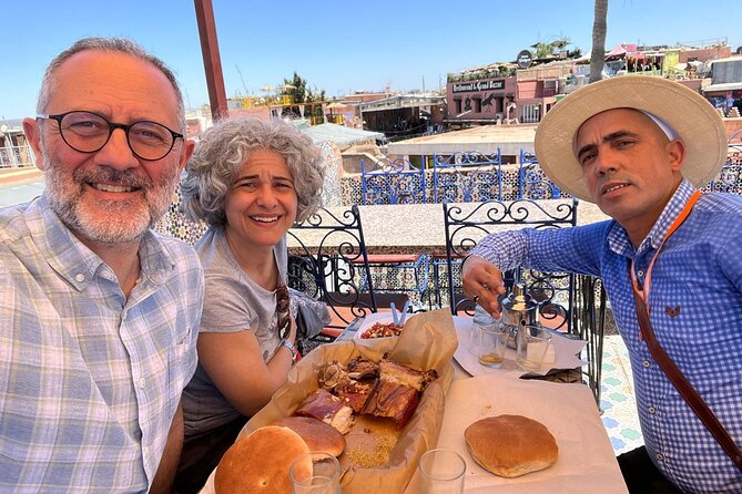 Private Historical Guided Tour in Marrakech - Ismael’s guiding style and language strengths