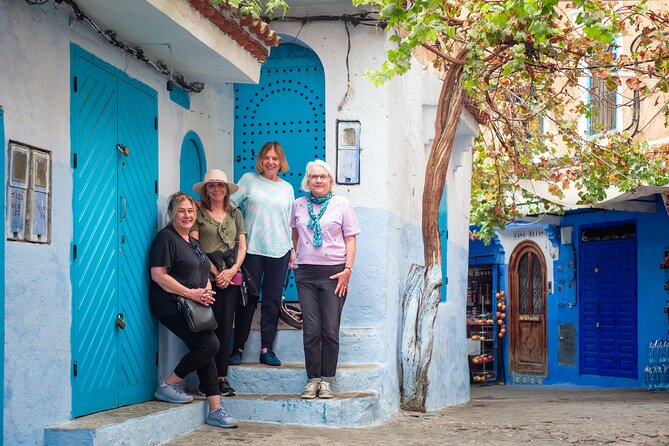 Private photo tour with a local pro photographer - Bab Al Souq, Orange Juice, and the Three Doors