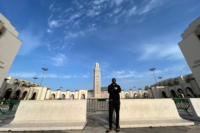 Private Tour of Casablanca with Round Trip Airport Transfer - Mohammed V Square and the city center