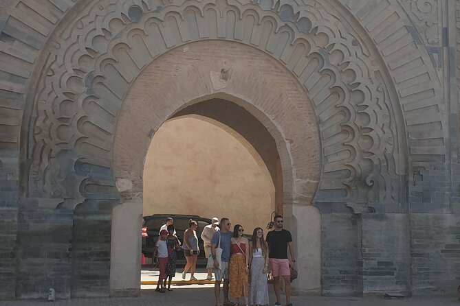 private tour of Marrakech 4 hours with multilingual driver - Artisan products without a long sales battle