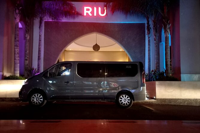 Private Transfer Agadir Airport to Hotels - Meeting the team and keeping in touch