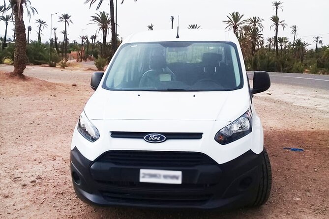Private Transfer: From Marrakech hotels to Menara Airport - Arrival at departures and help with your bags