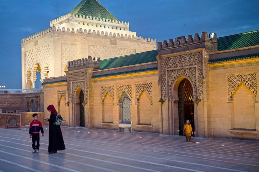 Rabat: Night Tour with traditional Moroccan Dinner - Key points to know before booking