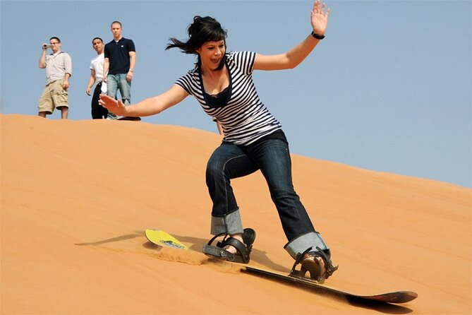 Sandboarding guided experience from Agadir&Taghazout - Choosing between the small and steep dunes