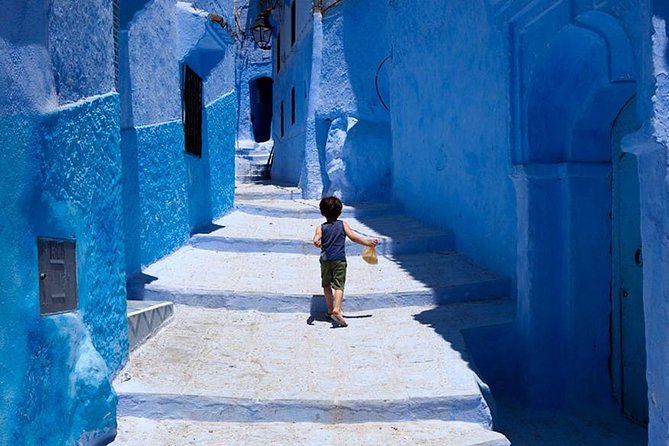 Small-Group Day Tour to Chefchaouen from Fez - First steps through Chefchaouen’s blue medina