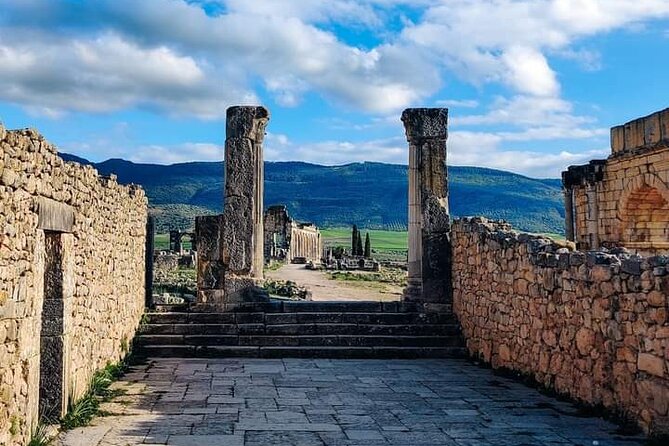Small-Group Full-Day Meknes, Volubilis and Moulay Idriss Zerhoun Tour from Fez - Transport, pickup, and the pace