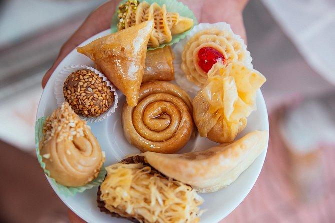 The 10 Tastings of Marrakech With Locals: Private Food Tour - Why a Marrakech food walk works so well