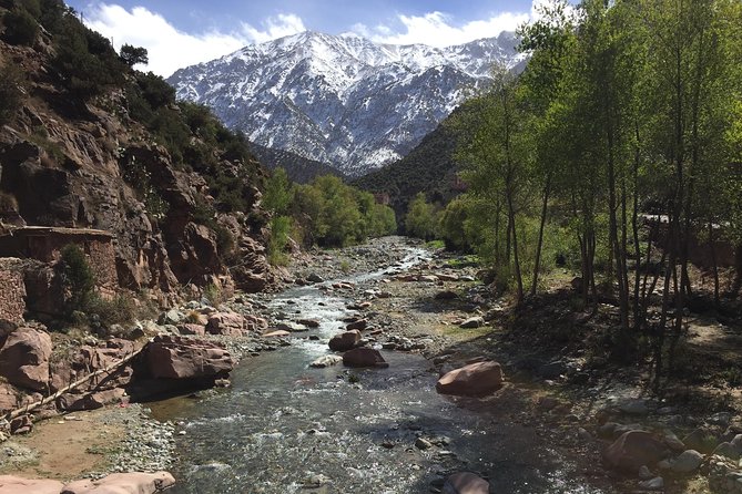 The Atlas Mountains and 5 Valleys Day Trip from Marrakech with Berber Lunch - Key points to know before booking